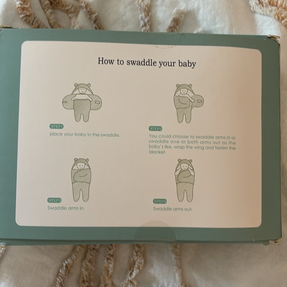 NIB BLUE MELLO WHITE FLUFFY BABY SWADDLE WRAP BLANKET - Picture 3 of 3